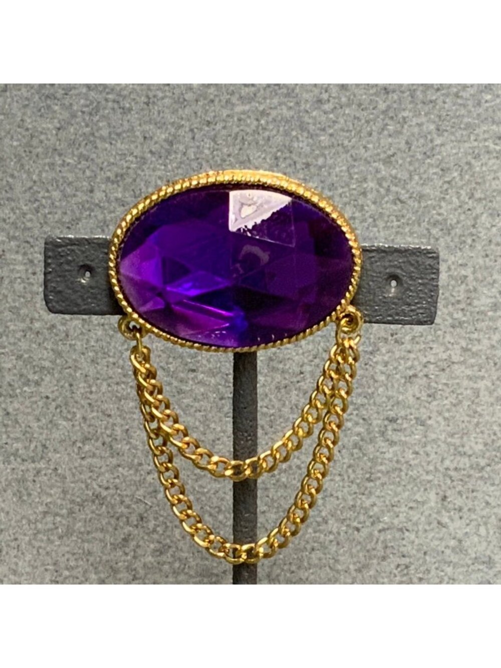 Oval Chain Pin Brooch 3 In Purple Faceted Gold Retro Classic Statement Vintage